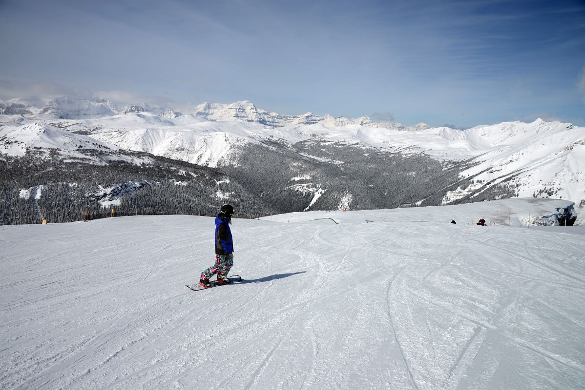 14F Snowboarding Down Goats Eye Mountain From Near The Top Of The ...