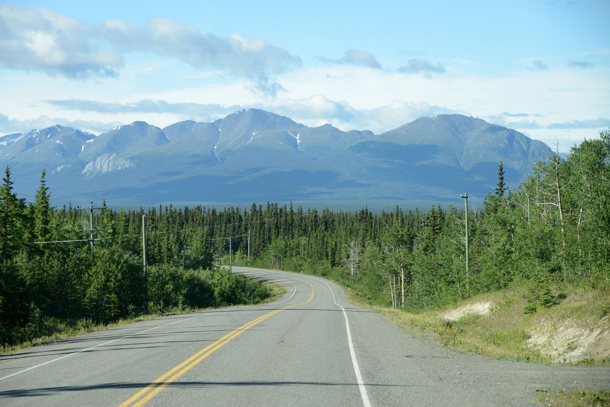 02B The Tour From Whitehorse Yukon To Skagway Leaves The Alaska Highway ...