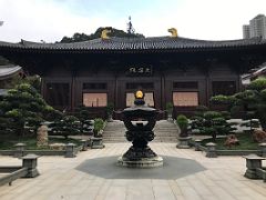 07A Lamp of Wisdom in the second courtyard with Hall of the Great Hero Chi Lin Nunnery Hong Kong