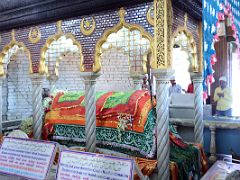 18 Haji Ali Dargah Mumbai Tomb Of Pir Haji Ali Shah Bukhari In The Main Shrine