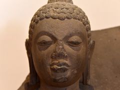 05B Buddha In Abhaya Mudra 5C Statue Head Close Up In Sarnath Archeological Building India