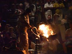 07D A Brahmin Holds A Lamp With Shooting Flames In The Ganga Aarti Fire Ceremony On The Banks Of The Ganges Varanasi India