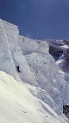 10B 3x8000 Mein grosses Himalaja-Jahr - Reinhold Messner Climbing Icewall The chapter on Kangchenjunga is 35 pages long with 27 pages of colour photos and 8 pages of text with 18 b/w photos.On May 6, 1982 Messner and Friedl…