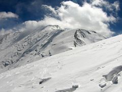 06 The long summit ridge from just before reaching Ak-Sai Travel Lenin Peak Camp 3 6100m