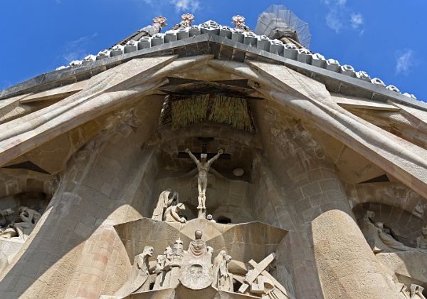 Sagrada Familia Outside