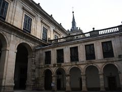 01C Tourist Entrance Courtyard With Sign Showing The Start Of The Tour At El Escorial Monastery Near Madrid Spain