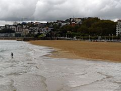 15 Playa de Ondarreta Beach And Miramar Palace Behind San Sebastian Donostia Spain