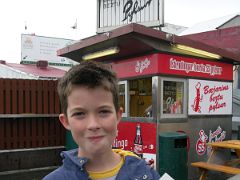 Iceland 01 14 Reykjavik Lunch At Baejarins Beztu