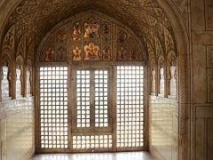 12 Agra Fort Musamman Burj Window With Painted Flowers