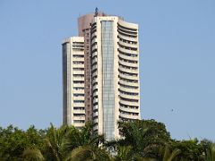 27 The Phiroze Jeejeebhoy BSE Tower Has Housed The Bombay Stock Exchange Since 1980