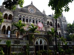 29 Headquarters of Western Railway Is In Mumbai Churchgate Station