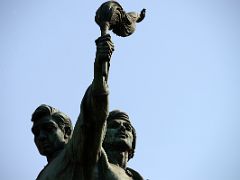 38 Mumbai Martyr With A Flame Sculpture Close Up