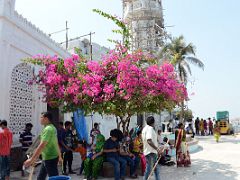 21 Side Of The Haji Ali Dargah Mumbai