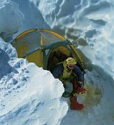 20E Wanda Rutkiewicz A Caravan Of Dreams - Wanda Rutkiewicz At Her High Camp In The Shelter Of An Ice Cleft On Kangchenjunga May 1992