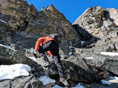 06D Climbing rocks on the way to Lobuche East Base Camp